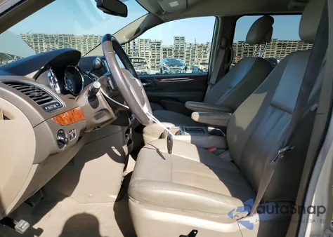 2016 Chrysler Town & Country Touring from USA, damaged, VIN 2C4RC1BG7GR121753